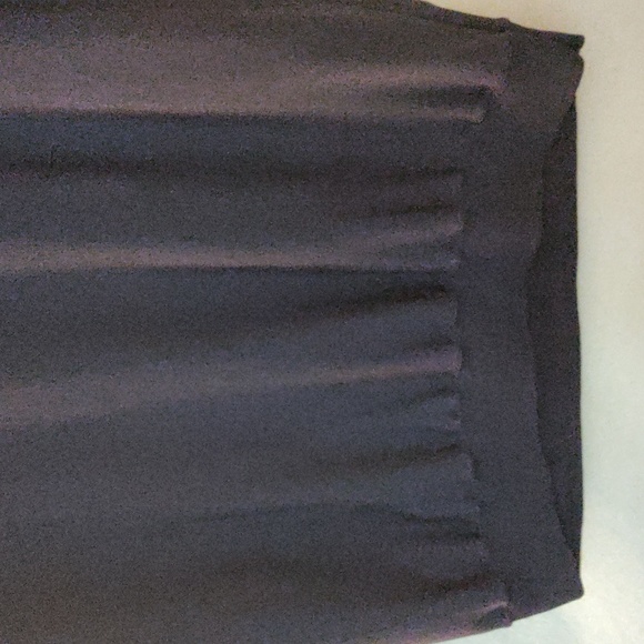 🎁  Cyrus Knits Top Black Size L Stretchy NWT Neutral Minimalist Modest - Picture 6 of 7